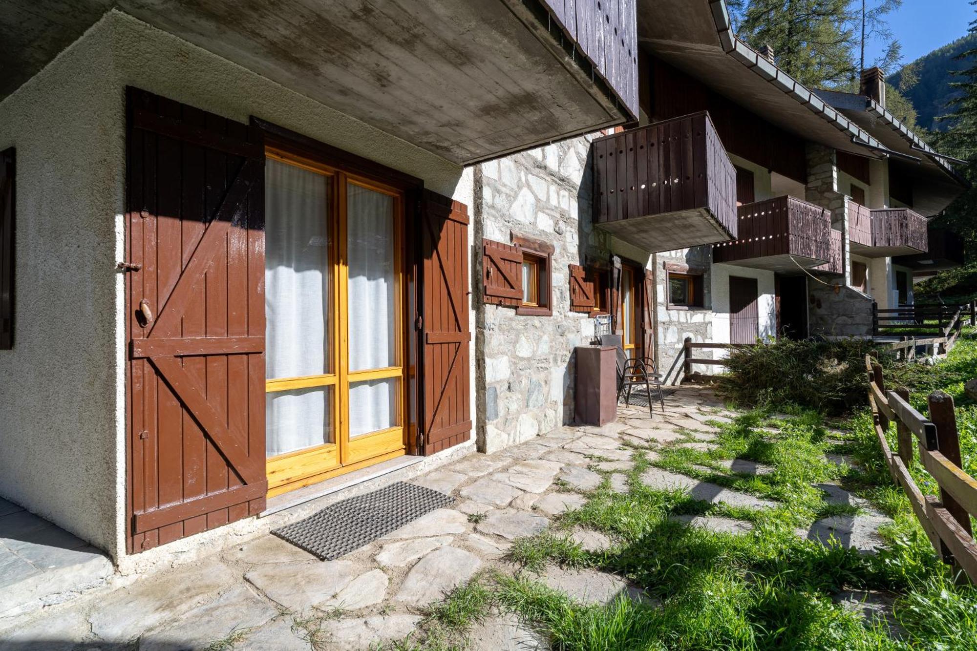 Champoluc Apartment Exterior foto